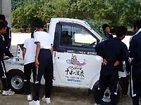 tw-s-02.jpg